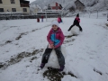 Schnee im Schulgarten